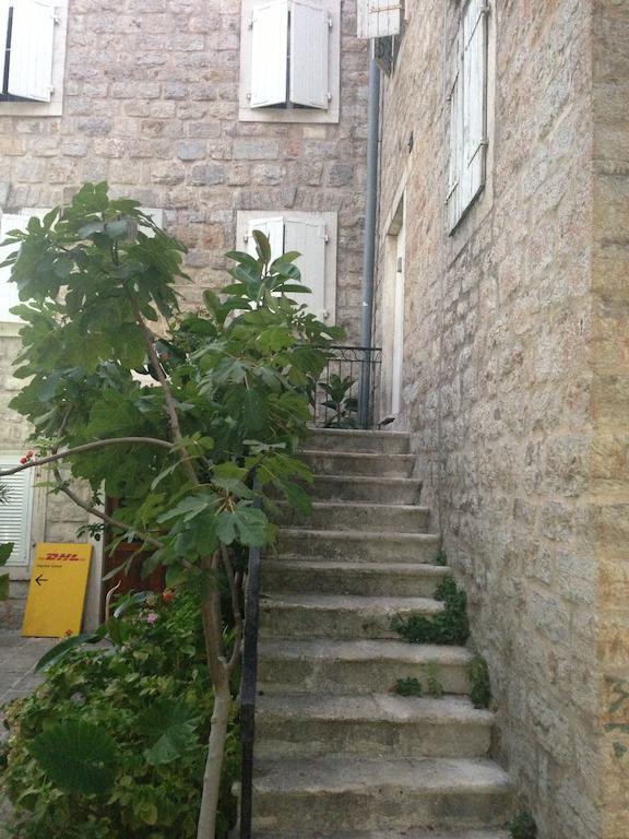 London Apartment Budva Eksteriør billede